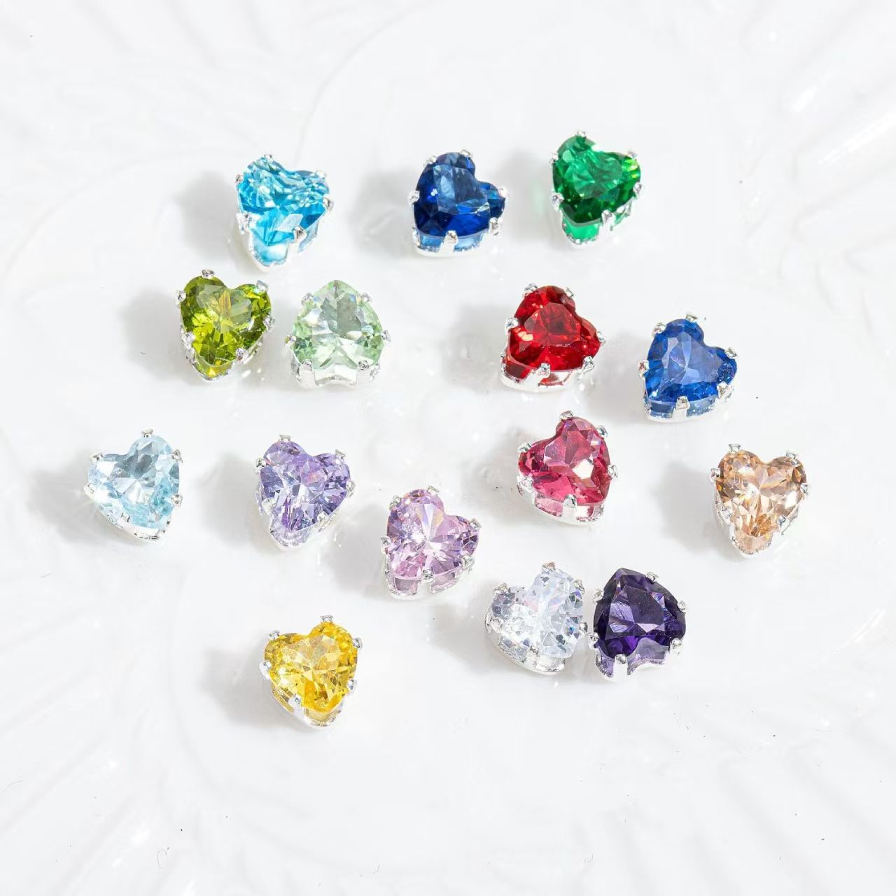 4mm heart-shaped claw diamond Huazhi flash DIY bracelet zircon hand-sewn beads with holes beads separators loose beads accessories auxiliary