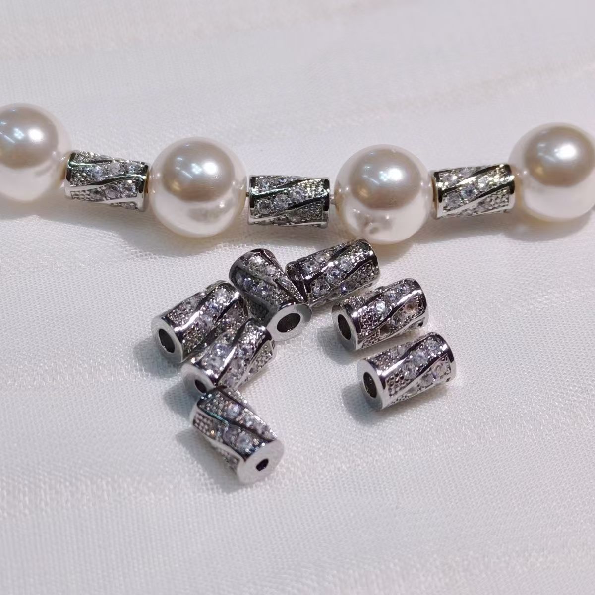 High-quality gold-plated zircon bucket beads with large holes, DIY hand-strung beads jewelry accessories.