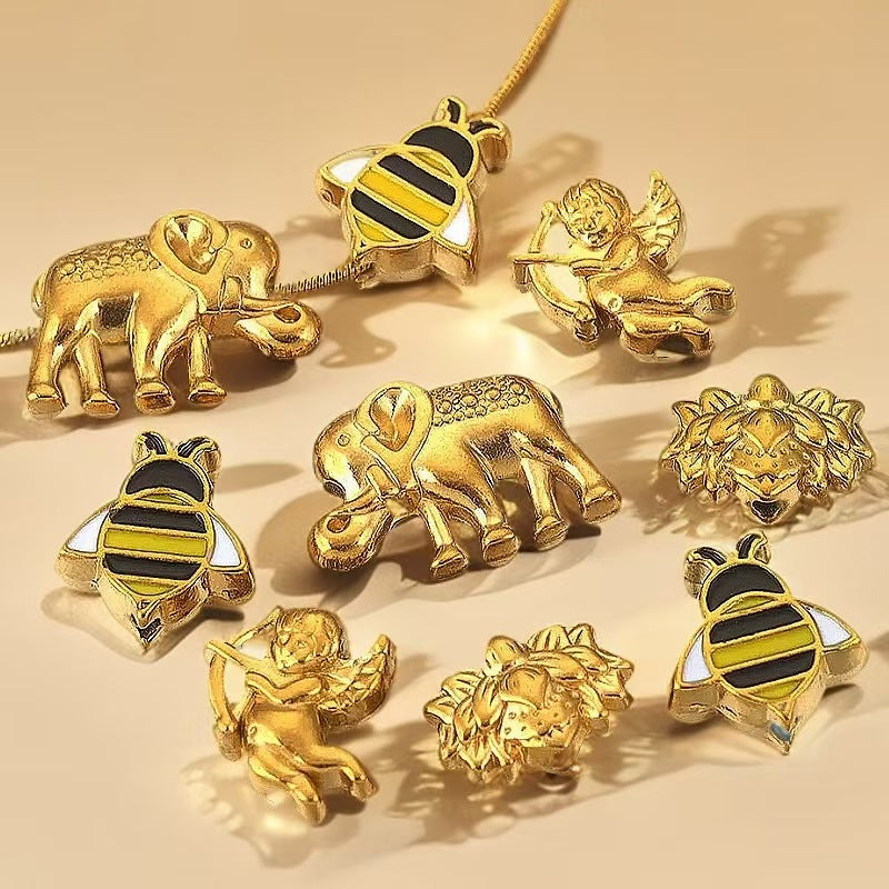 Electroplating process for stainless steel 18K gold - plated small jewelry pendants, wholesale of handmade DIY bracelet and necklace jewelry pendants