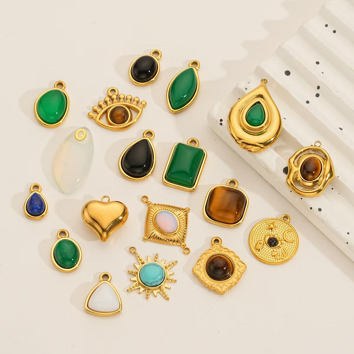 5 Stainless Steel Retro Maillard Tiger's Eye Pendants, Earrings with Hollowed-out Lace and Agate, High-end Earrings, Necklaces and Pendants