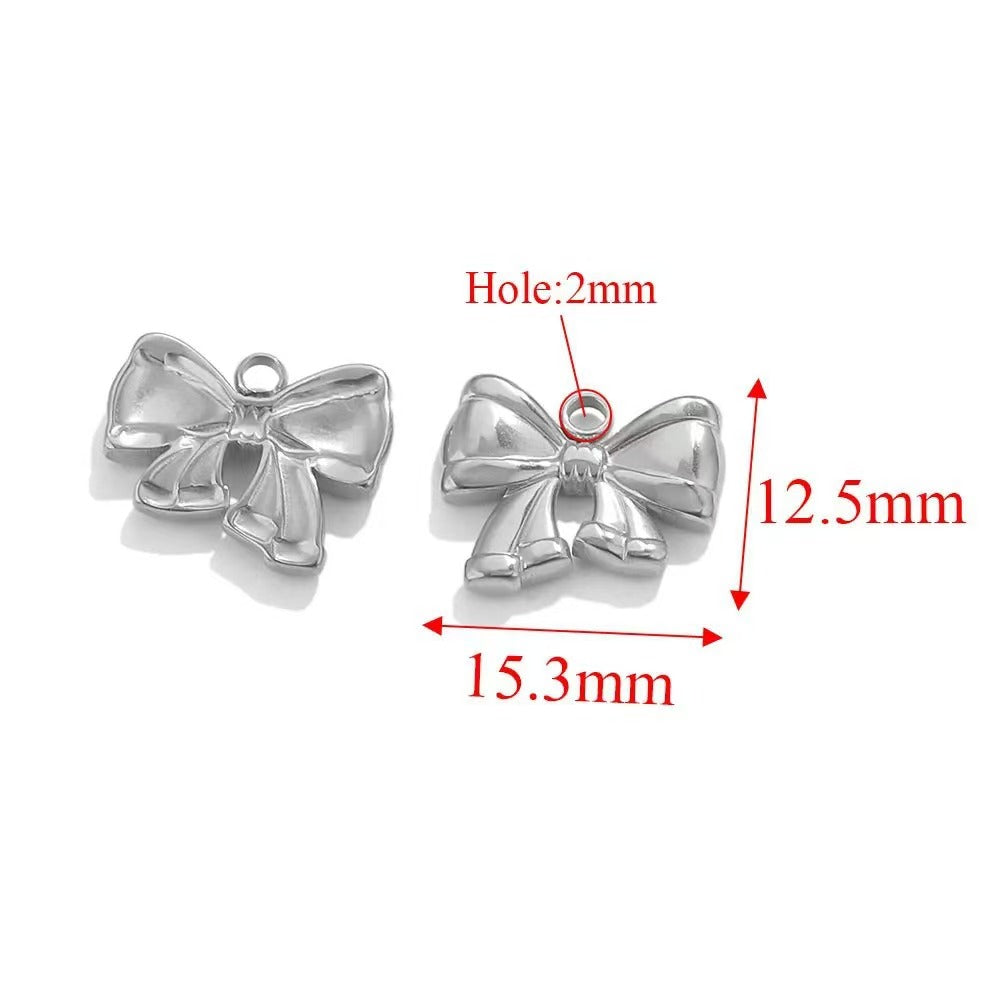Stainless steel bow - shaped jewelry accessories, DIY necklaces, bracelets, and earrings. There are 5 trendy electroplated bow - shaped pendants.