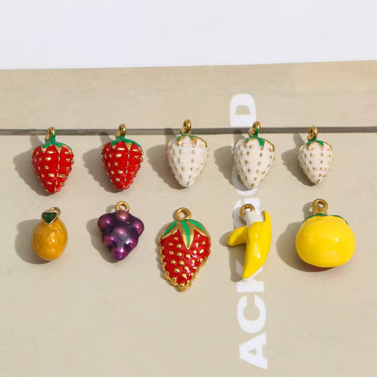 Oil - drip stainless - steel apple, strawberry, grape, banana fruit - themed DIY jewelry. High - end feeling necklace accessories and pendants