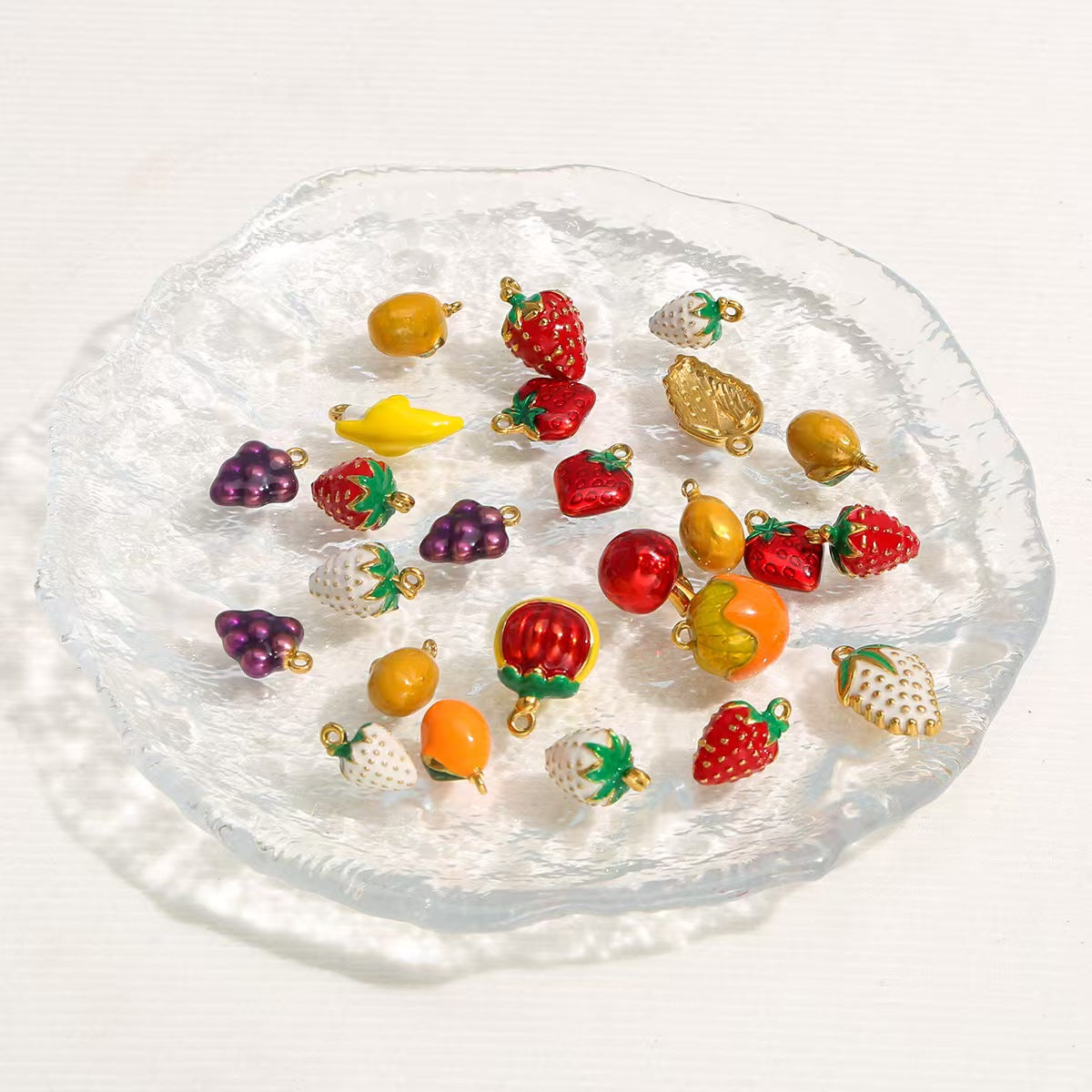 Oil - drip stainless - steel apple, strawberry, grape, banana fruit - themed DIY jewelry. High - end feeling necklace accessories and pendants