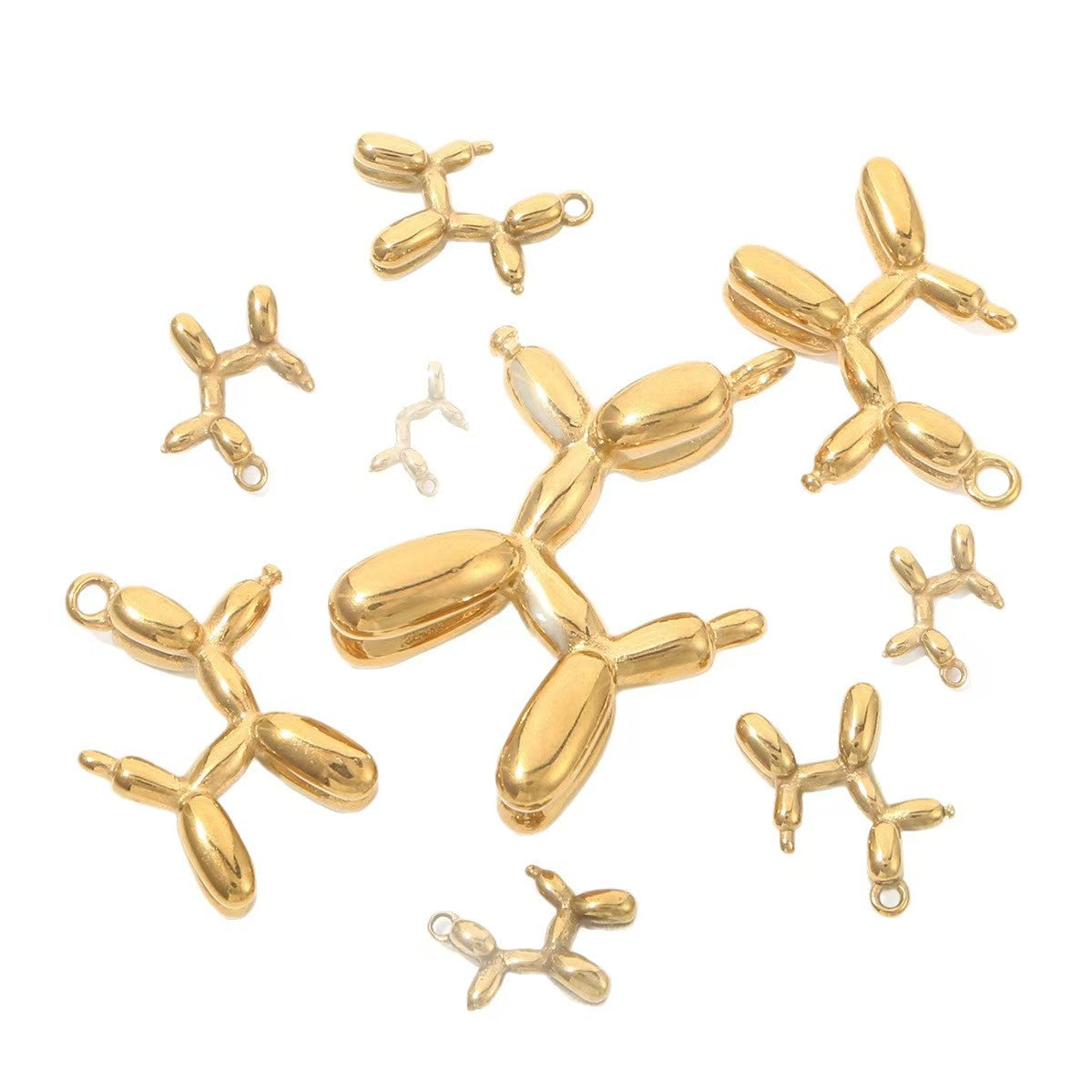 Lucky and cute dog stainless steel pendant, popular for domestic sales, color - retaining animal jewelry accessories, direct sales of jewelry, 5 pieces