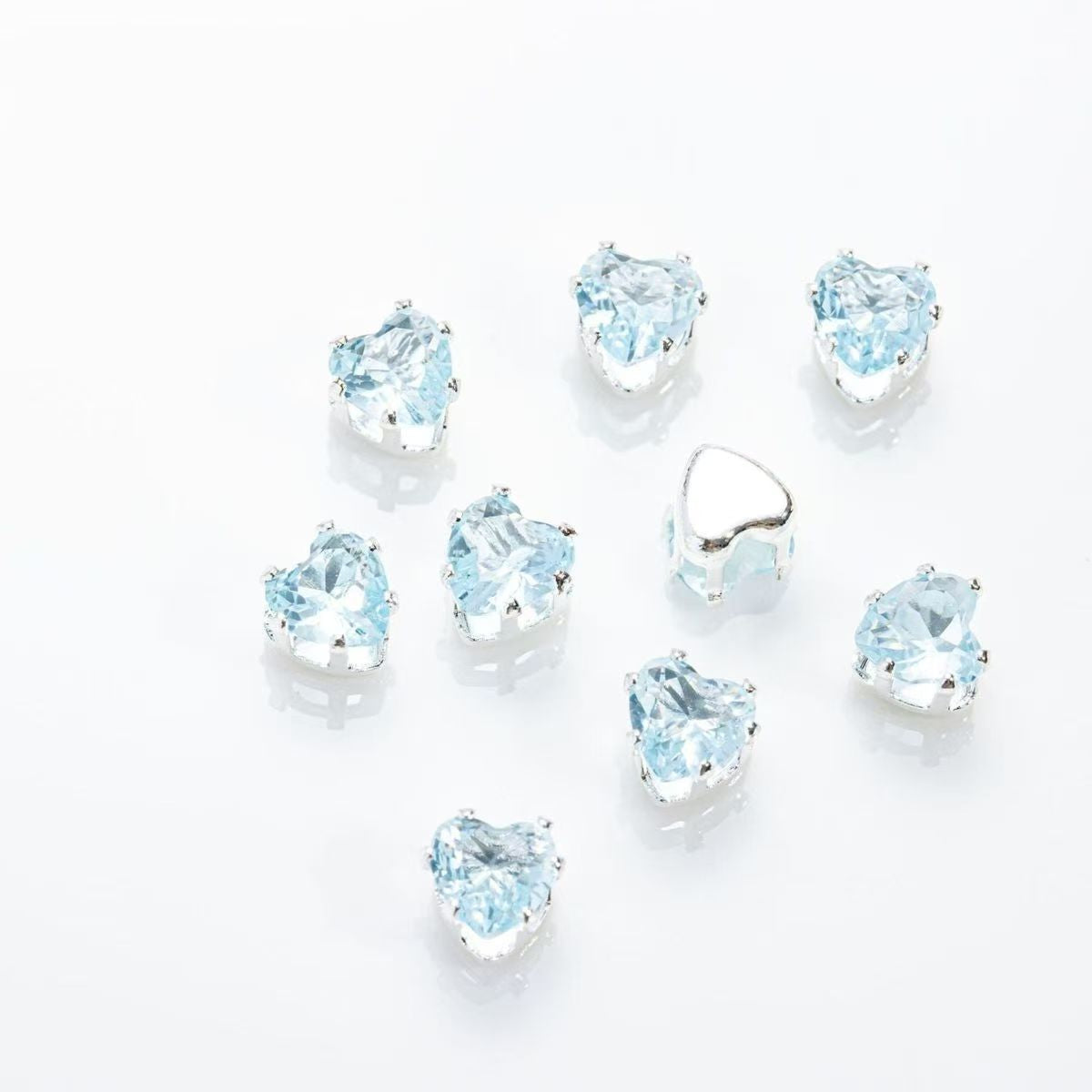 4mm heart-shaped claw diamond Huazhi flash DIY bracelet zircon hand-sewn beads with holes beads separators loose beads accessories auxiliary