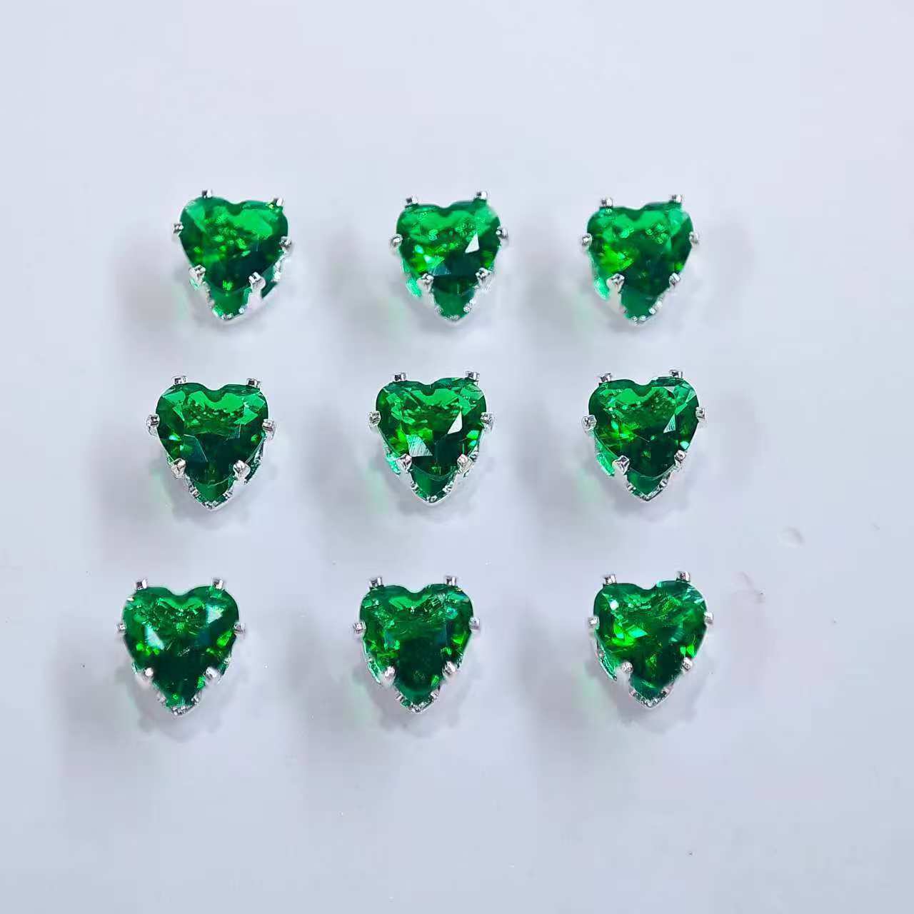 4mm heart-shaped claw diamond Huazhi flash DIY bracelet zircon hand-sewn beads with holes beads separators loose beads accessories auxiliary