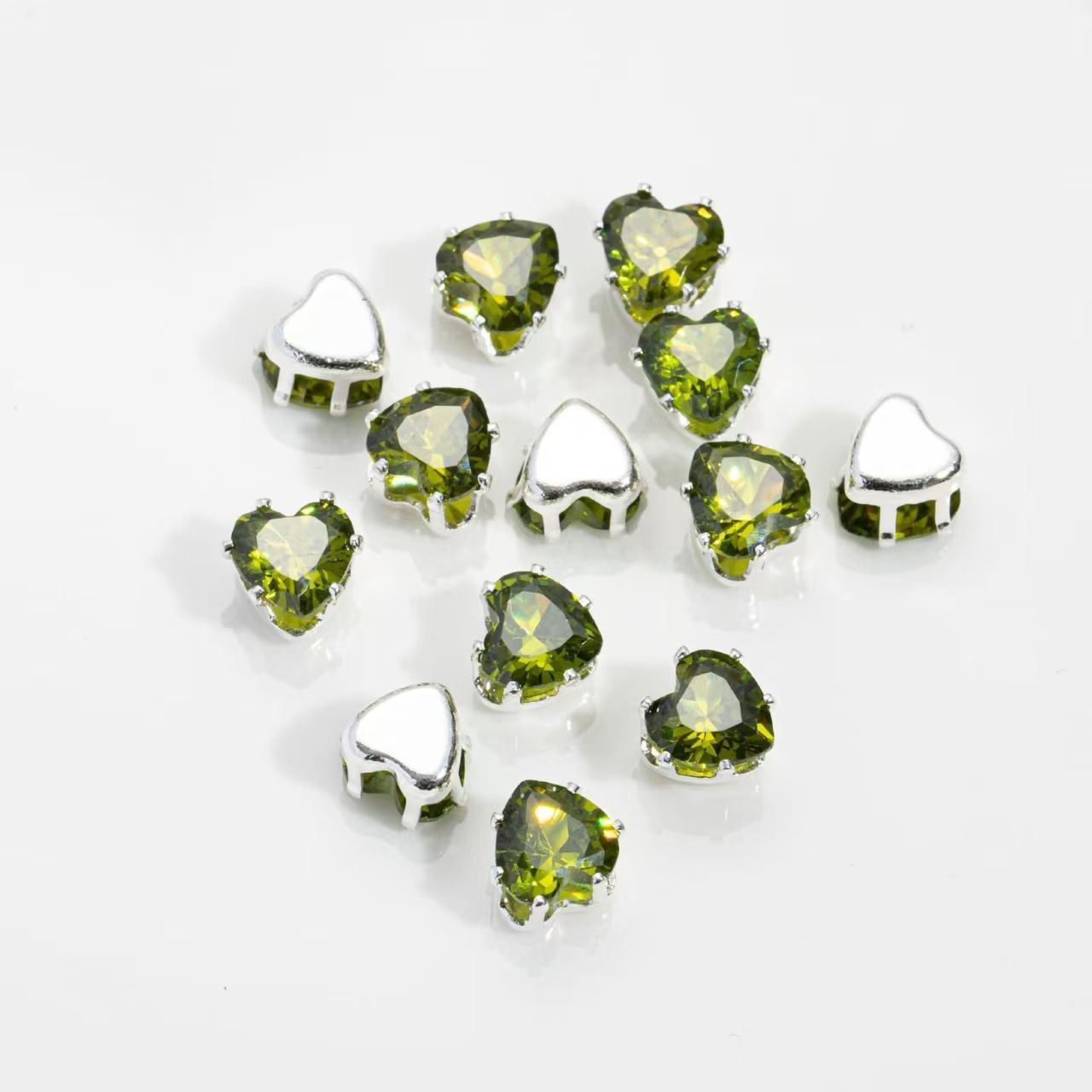 4mm heart-shaped claw diamond Huazhi flash DIY bracelet zircon hand-sewn beads with holes beads separators loose beads accessories auxiliary