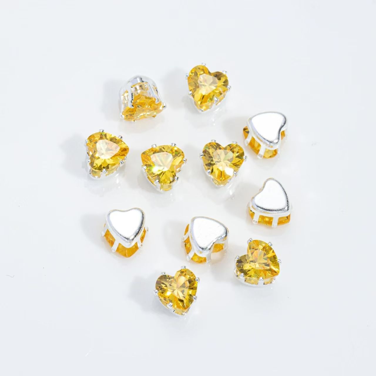 4mm heart-shaped claw diamond Huazhi flash DIY bracelet zircon hand-sewn beads with holes beads separators loose beads accessories auxiliary