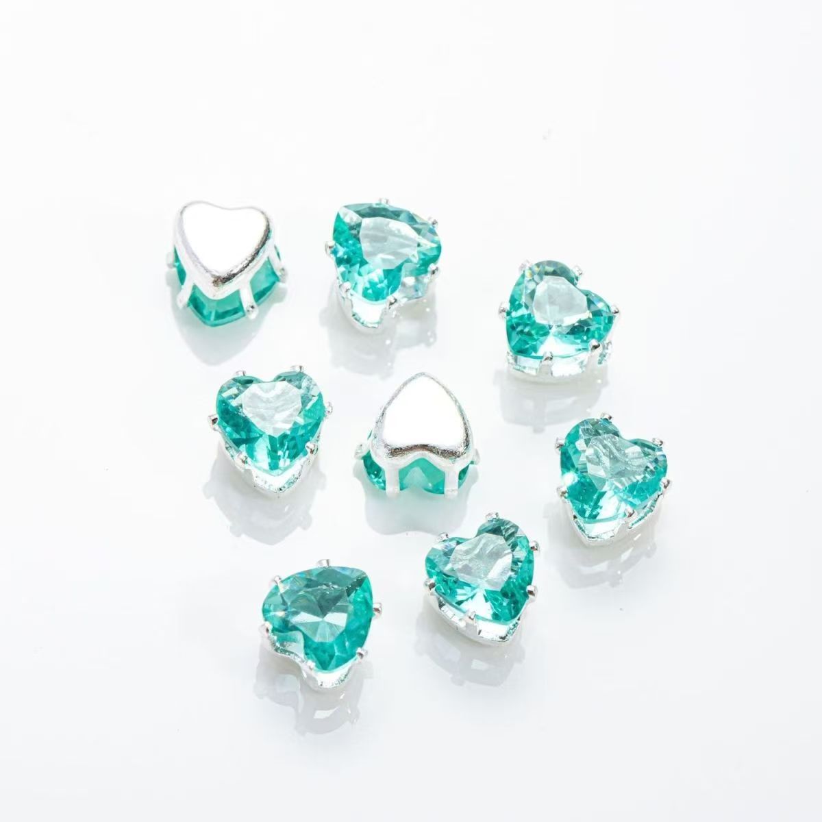 4mm heart-shaped claw diamond Huazhi flash DIY bracelet zircon hand-sewn beads with holes beads separators loose beads accessories auxiliary