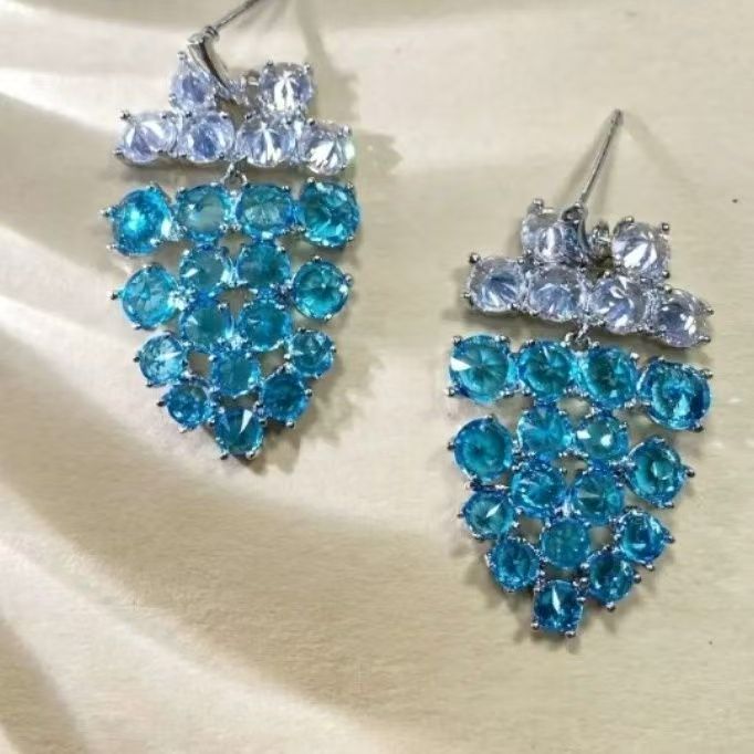 High quality hand-sewn threading DIY hand-made jewelry hand chain the same nail drill hand flash drill