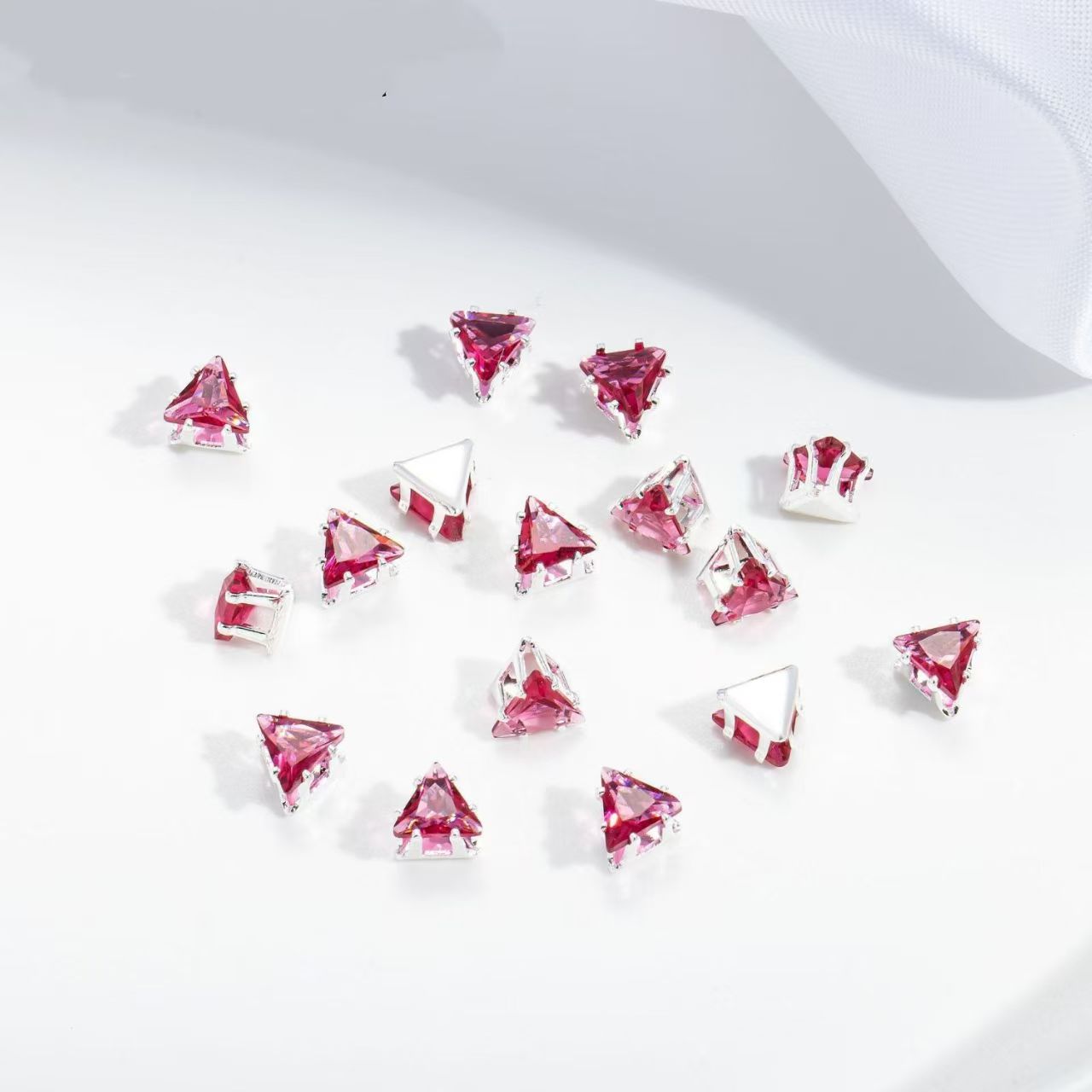 4mm triangular claw drill Huazi flash DIY bracelet zircon hand-sewn perforated beads spacer beads loose beads accessories miscellaneous