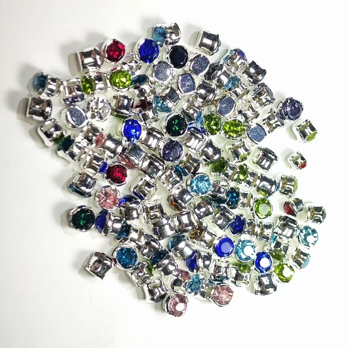Rainbow Paradise round claw-set rhinestones, colored crystal ornaments, hand-sewn rhinestones, DIY handicraft accessory materials, mixed shiny rhinestones.