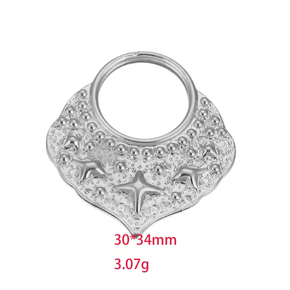 Electroplating process for stainless - steel gilded pendants, with European and American personalized trendy style. 5 handmade DIY necklace accessory pendants